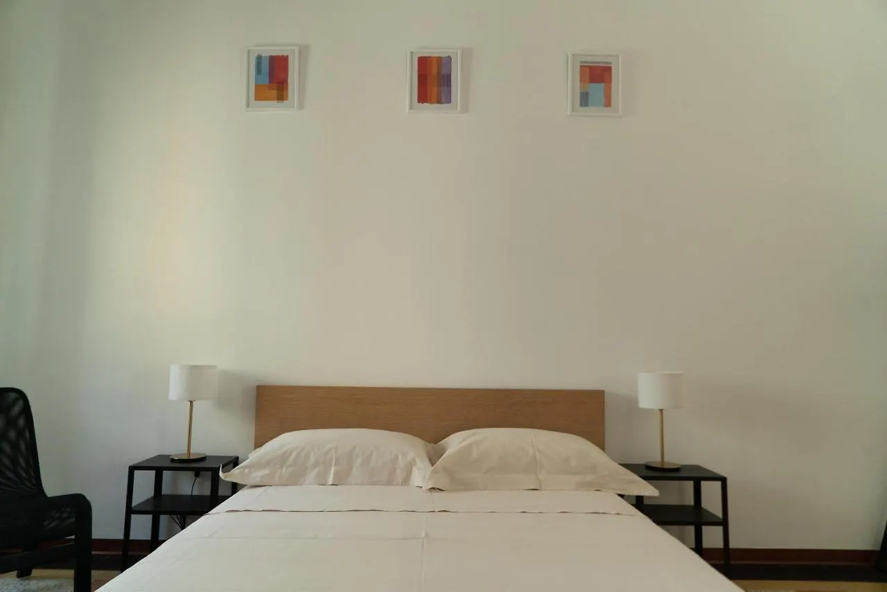Three Bedroom Apartment In The Centre Of The City Milan Italy