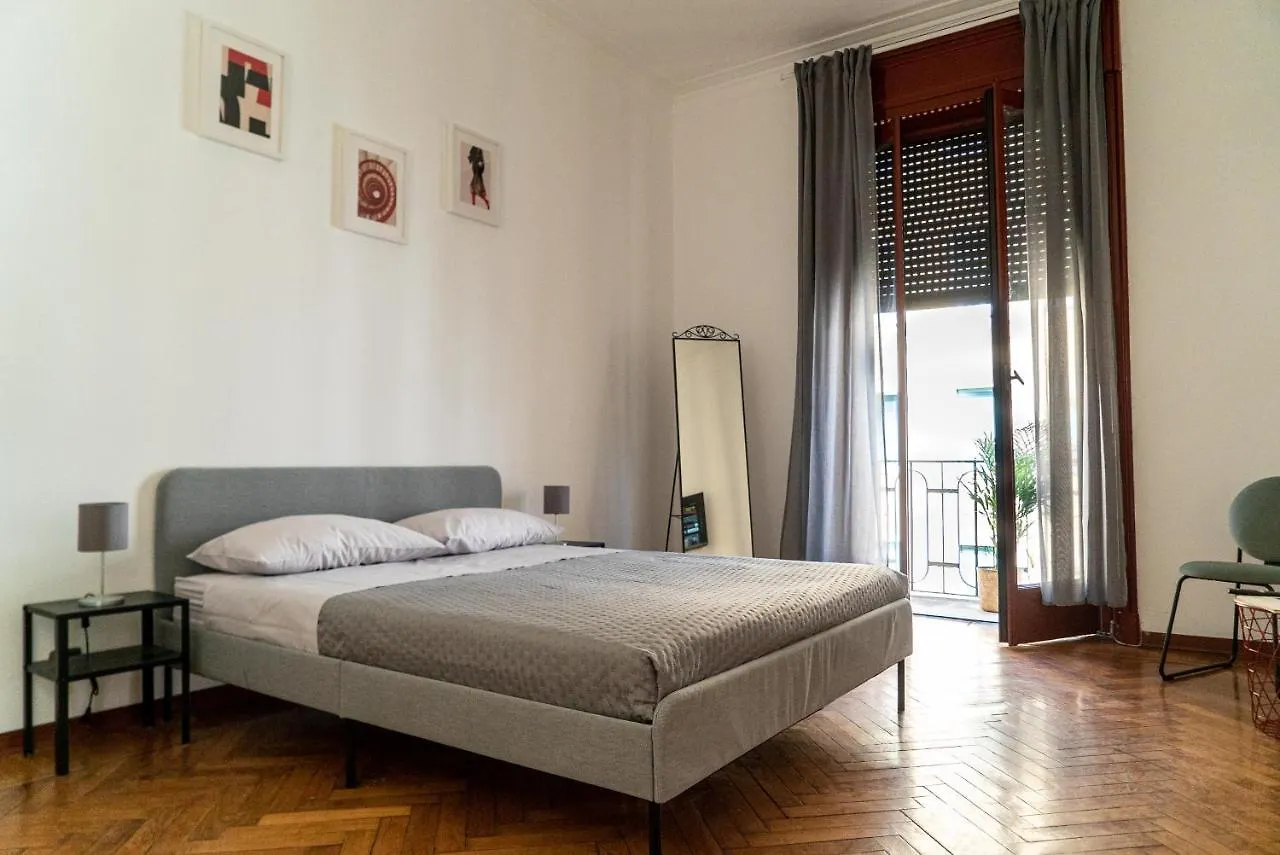 Three Bedroom Apartment In The Centre Of The City location