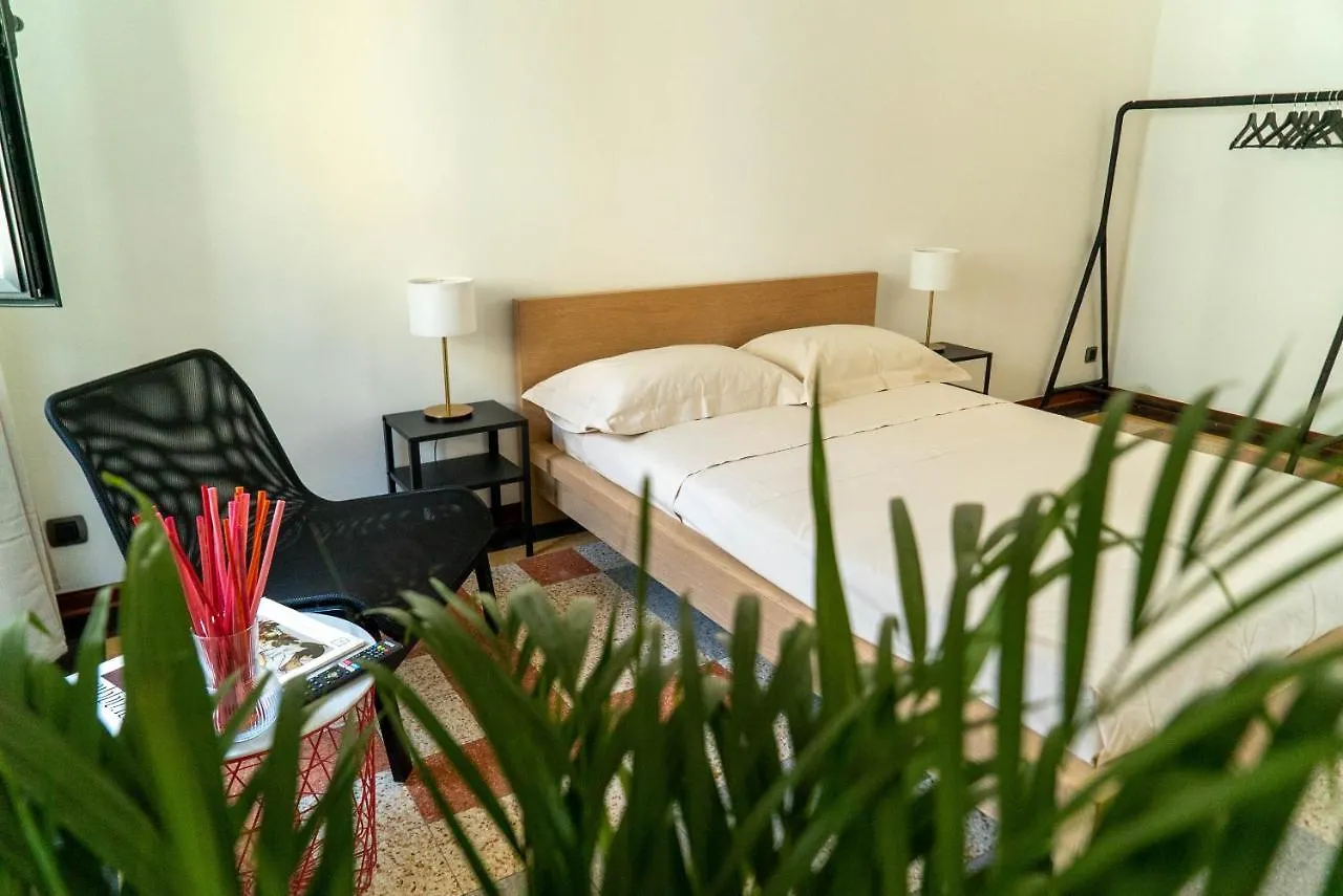 Three Bedroom Apartment In The Centre Of The City Milan