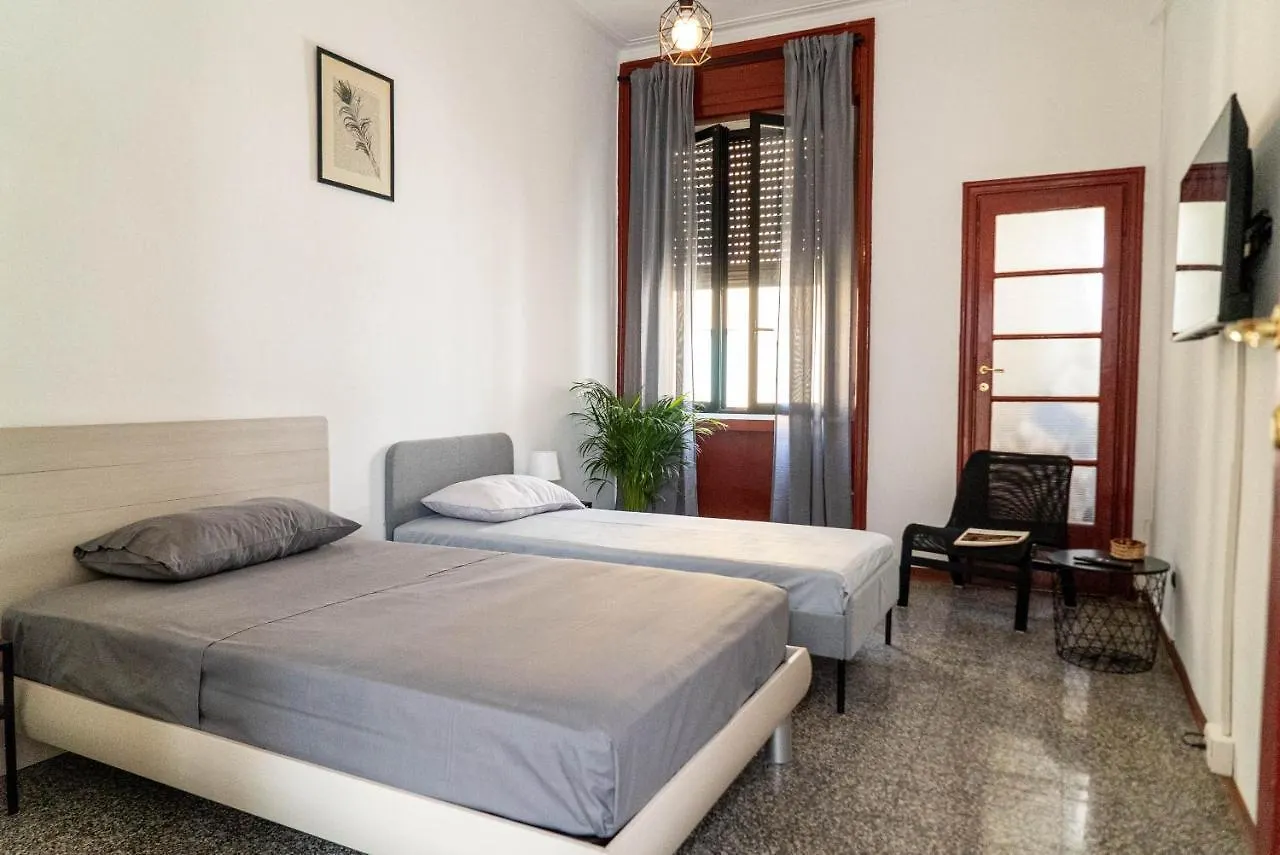 Three Bedroom Apartment In The Centre Of The City Milan 0*,  Italy